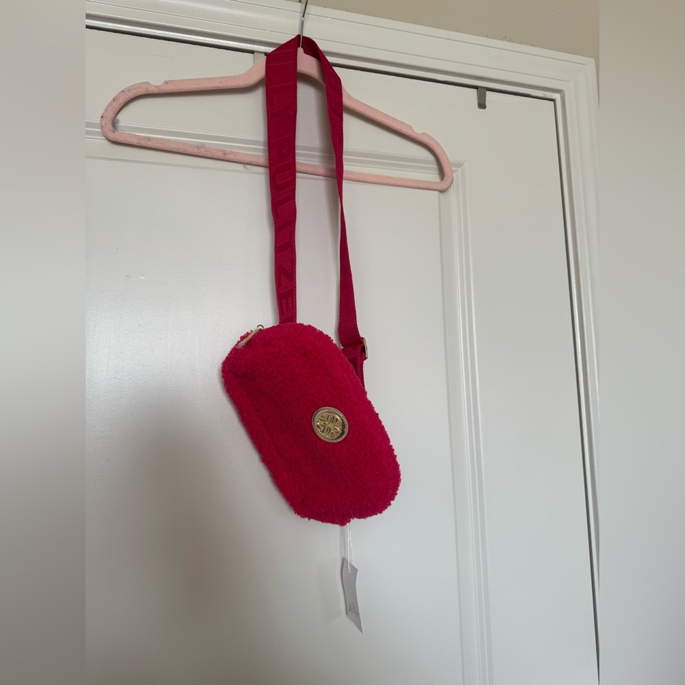 Lilly Pulitzer Bright Pink Sherpa Crossbody with Gold Logo